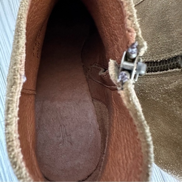 Frye ankle Tan Suede Studded Nora Side Zip women’s Booties - Picture 8 of 15